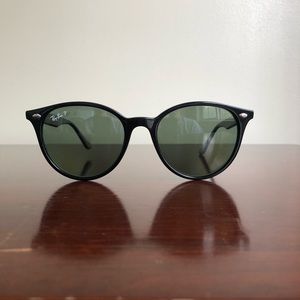 Polarized Ray-Ban Sunglasses (RB4305)